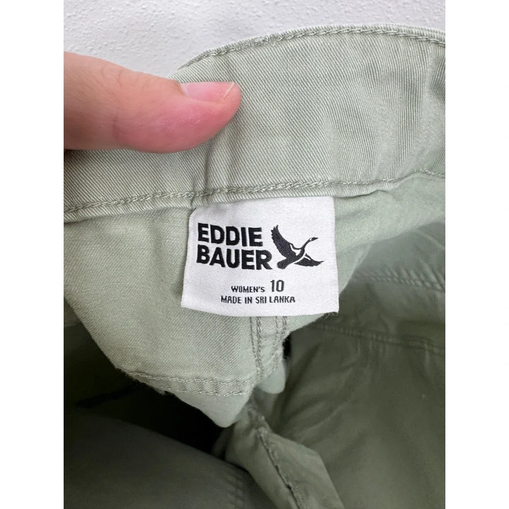 Eddie Bauer Womens 10 Sage Green Utility Patch Pocket Straight Leg Stretch Pants